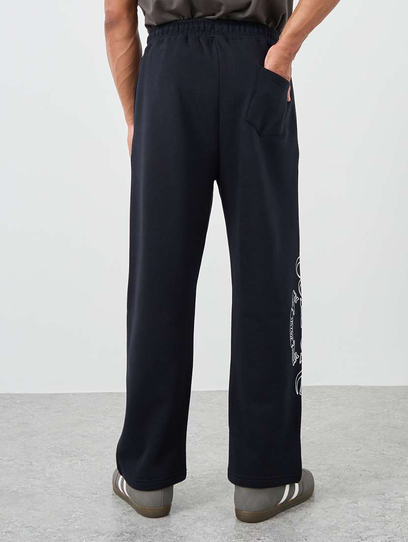 men printed mid rise relaxed fit track pant - 22287910 -  Standard Image - 1