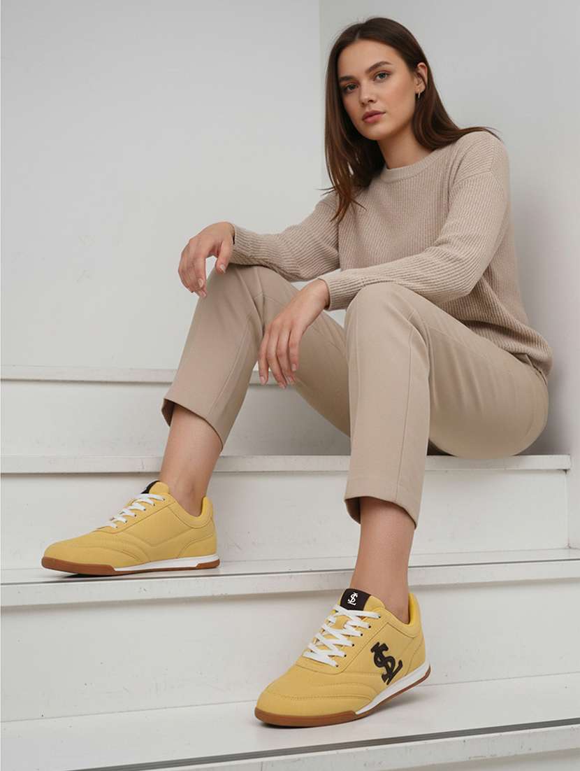women solid lace-up sneaker