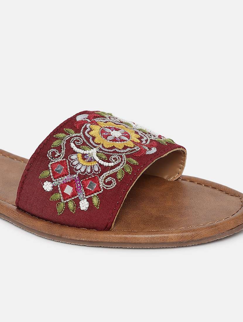 women maroon embroiderd slip on flats - 22288678 -  Standard Image - 4