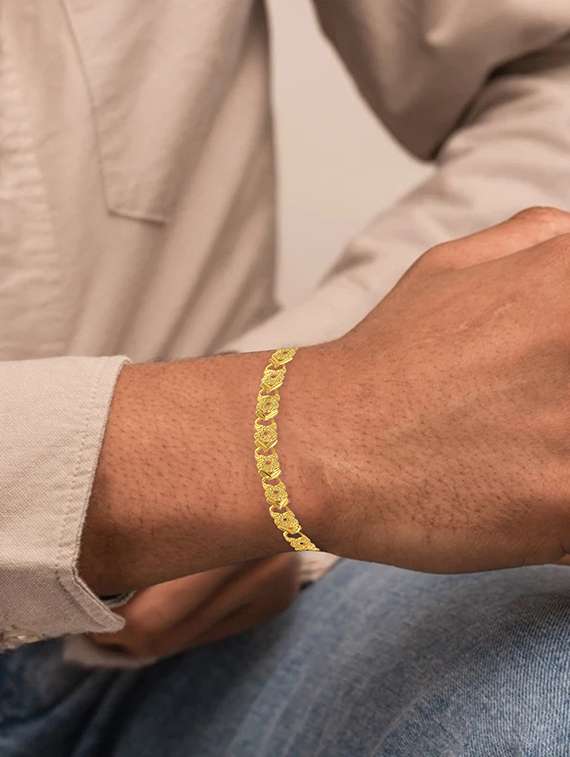 men gold plated chain bracelet - 22288801 -  Standard Image - 1