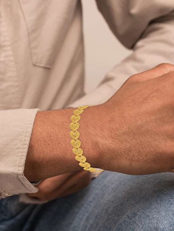 men gold plated chain bracelet - 22288806 -  Standard Image - 1