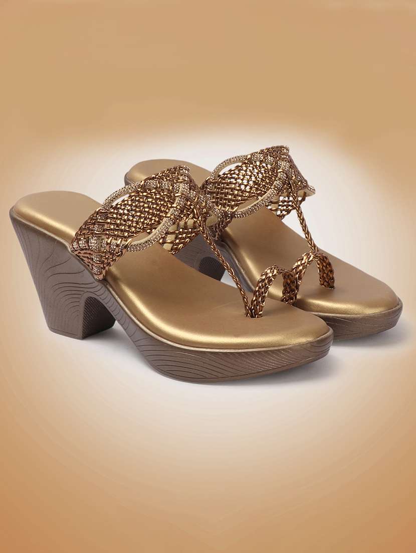 women embellished one toe sandal - 22288821 -  Standard Image - 1