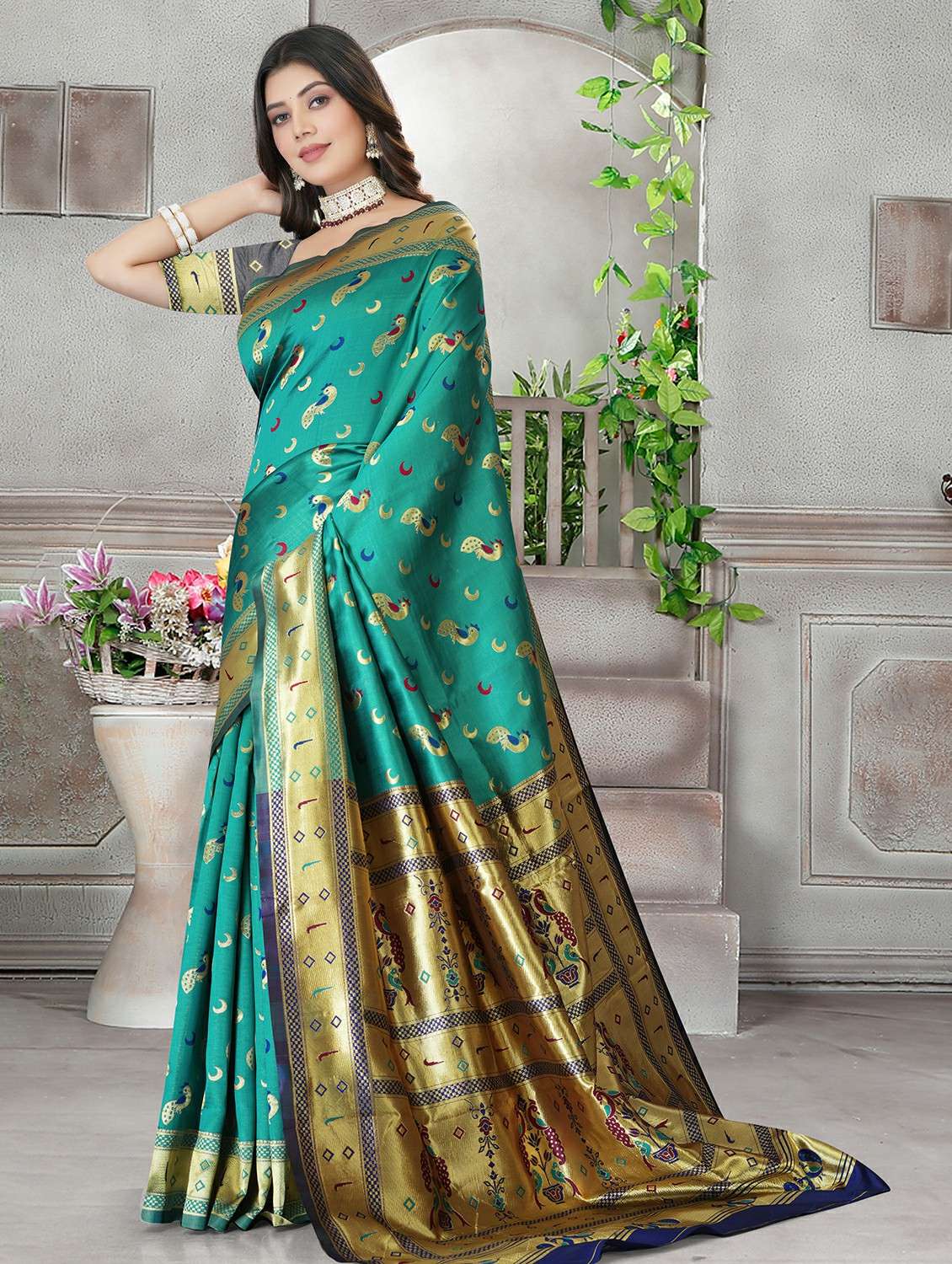 women self design banarasi saree with blouse - 22289195 -  Standard Image - 1