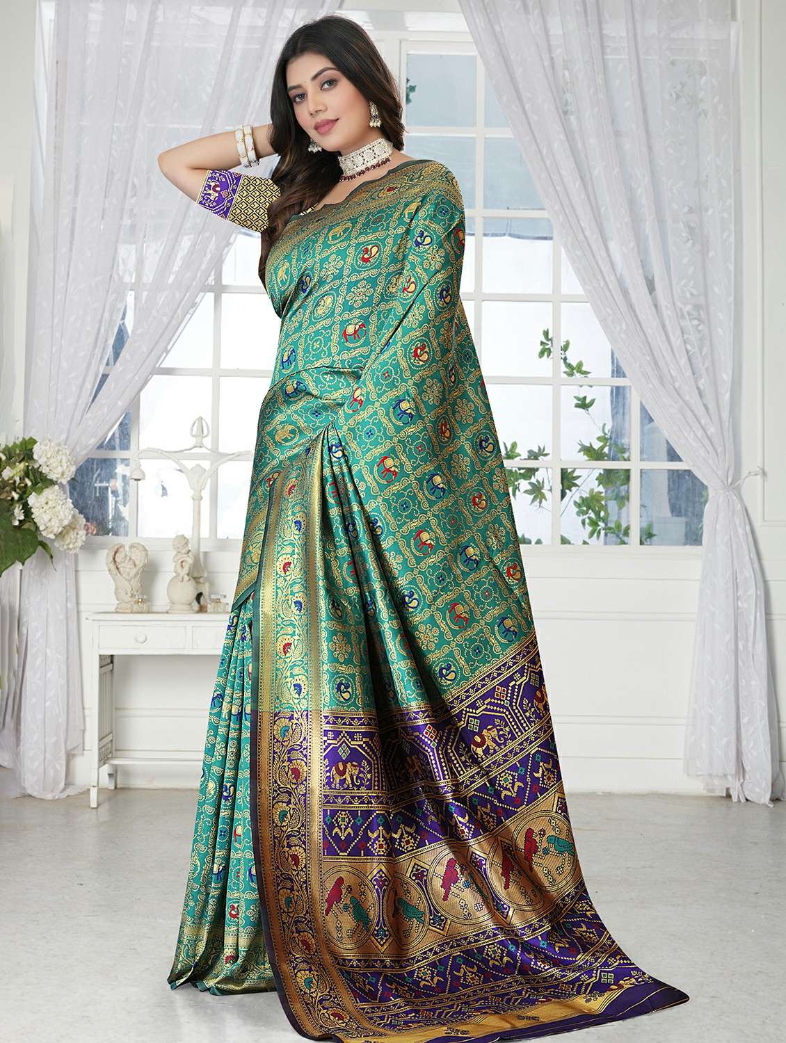 women self design banarasi saree with blouse - 22289203 -  Standard Image - 1