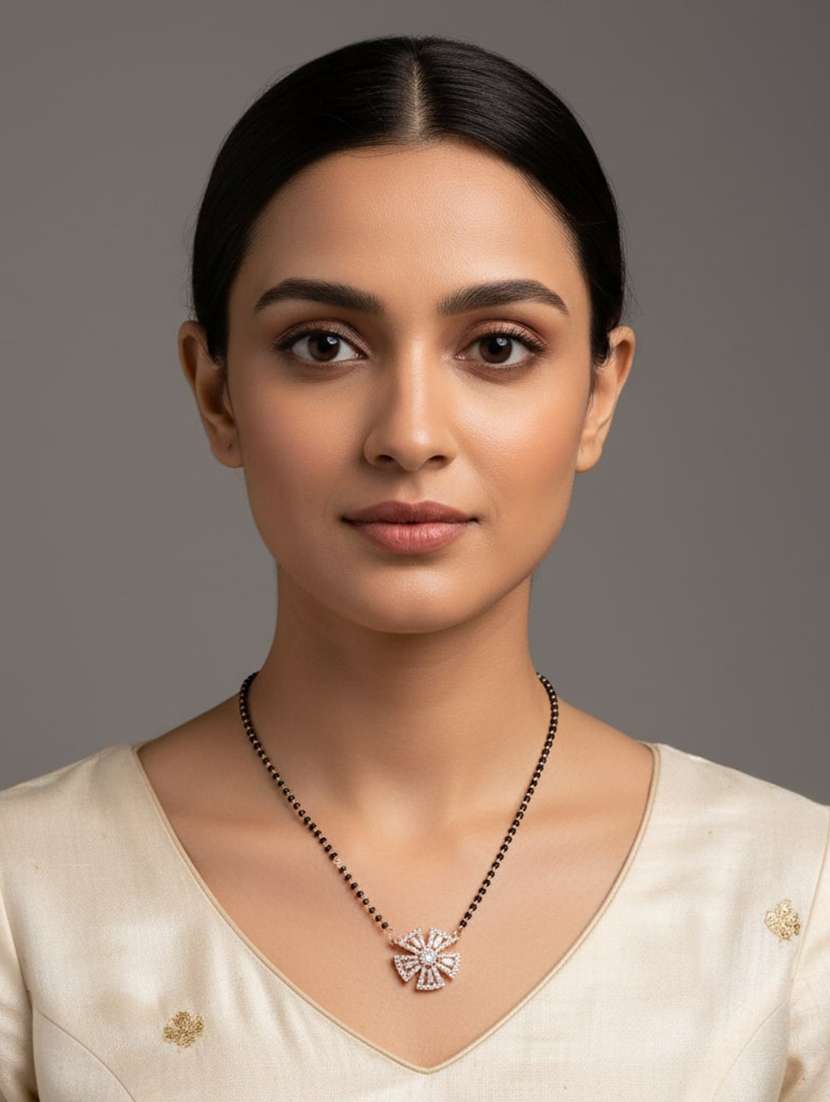 Women Artificial Stones Studded And Beaded Mangalsutra - 22289291 -  Standard Image - 1