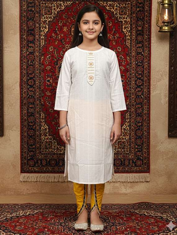 women three quarter sleeve straight kurta
