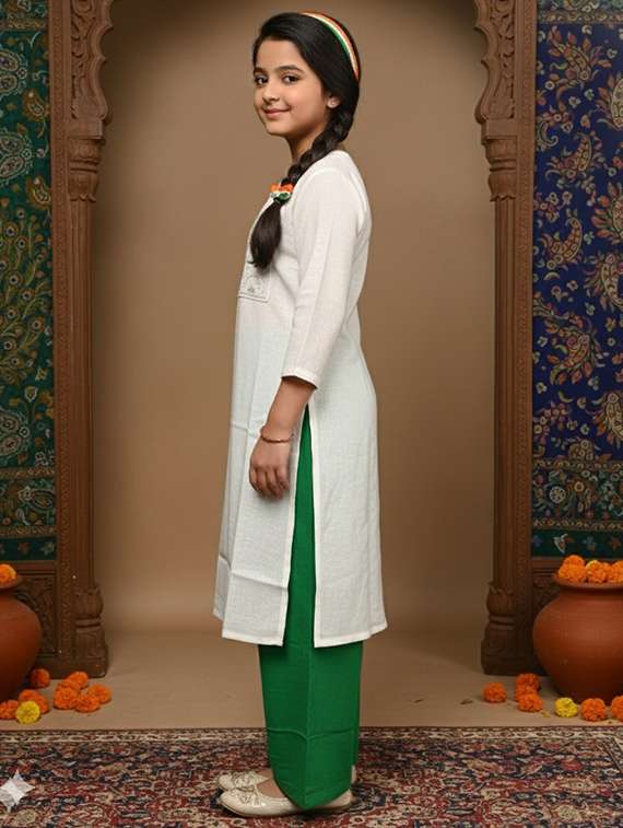 girls three quarter sleeve straight kurta - 22289344 -  Standard Image - 1