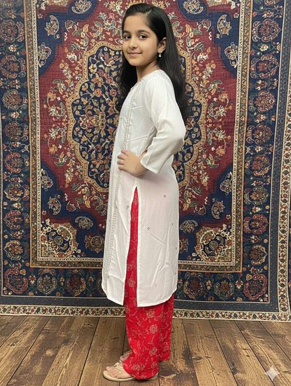 girls three quarter sleeve straight kurta - 22289346 -  Standard Image - 1