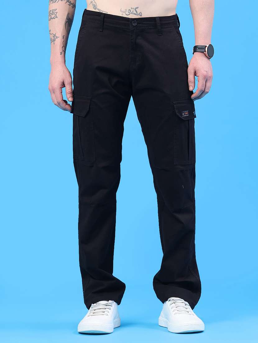 men solid mid rise regular fit cargo 