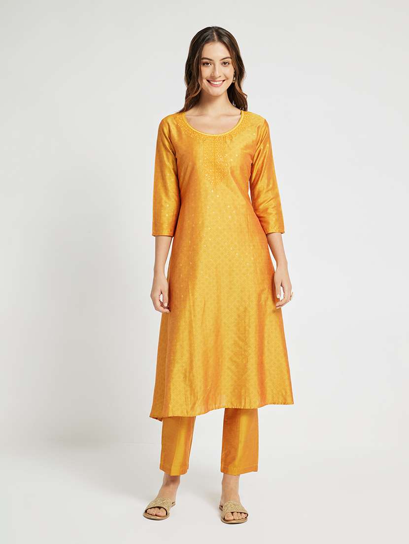 women printed three quarter sleeve a-line kurta