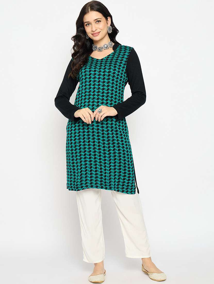 women self design long sleeve winter wear kurta 