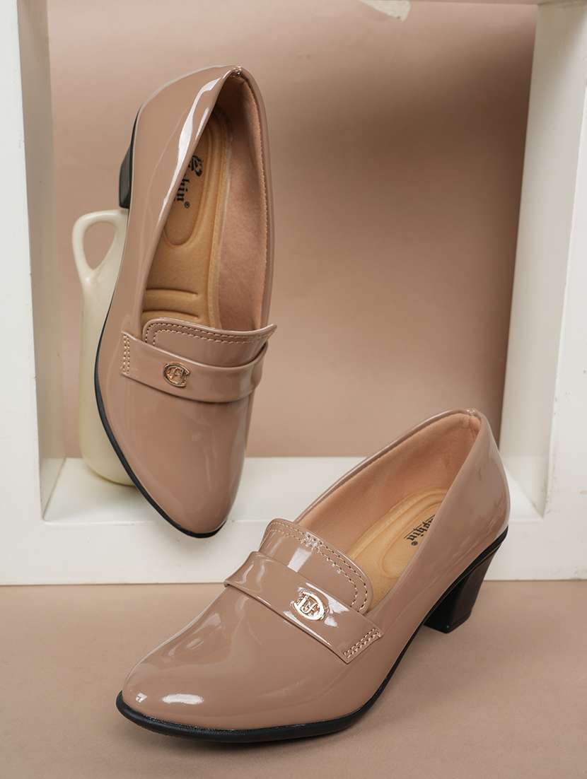 women solid slip on pump