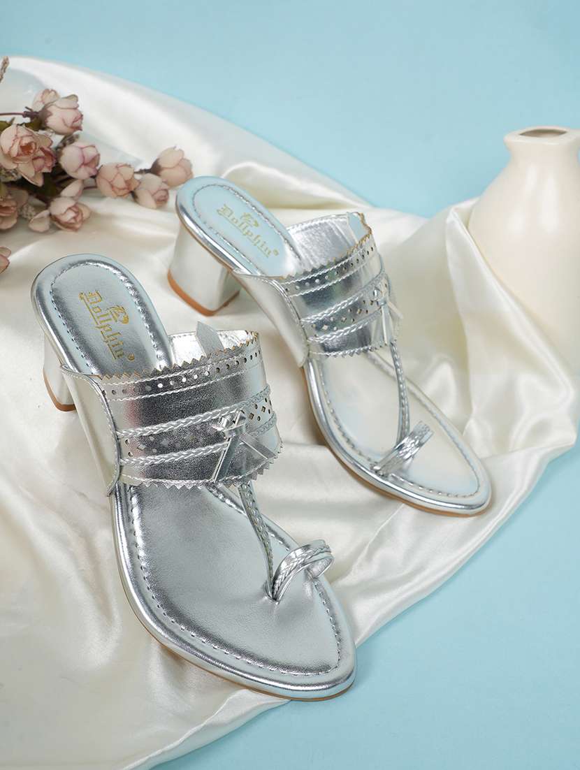 women solid one toe slip on sandal