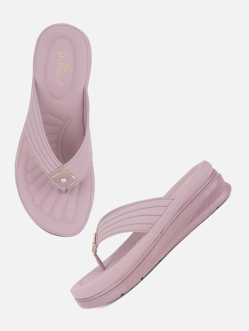 women solid platform wedge - 22292223 -  Standard Image - 4