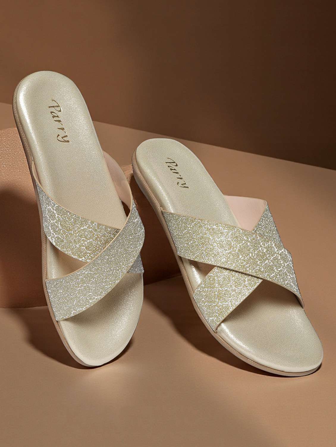 women solid slip on flat sandals