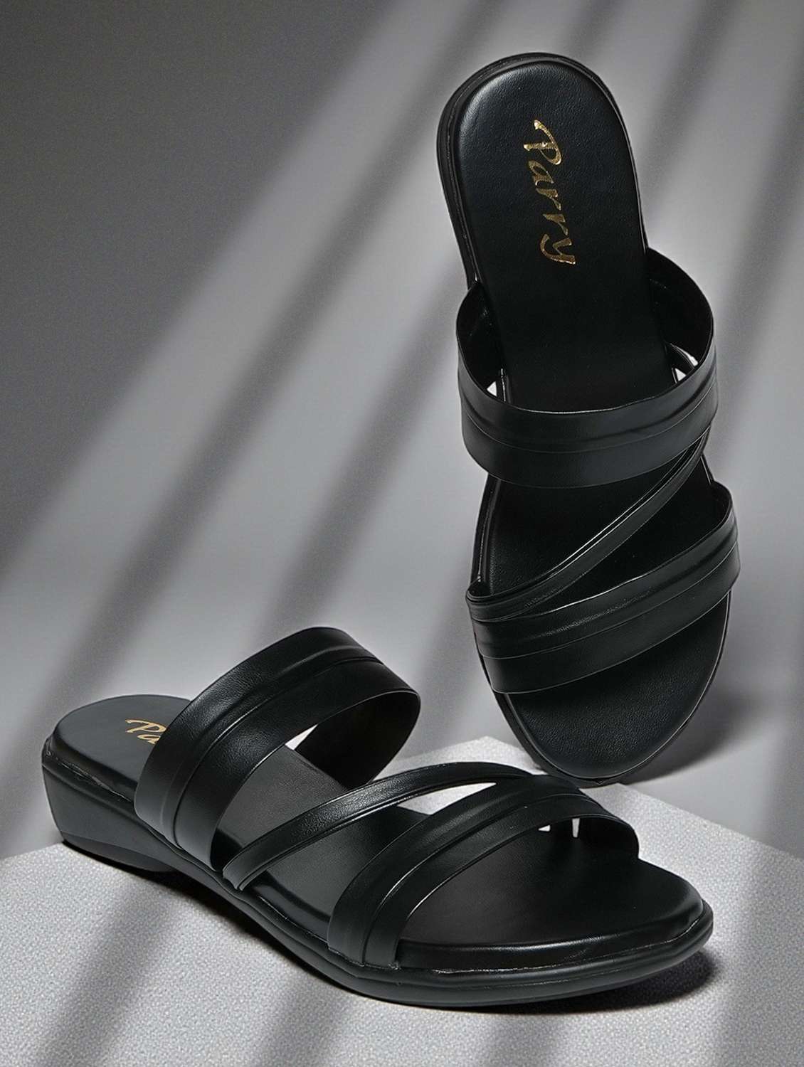 women solid slip on flat sandals