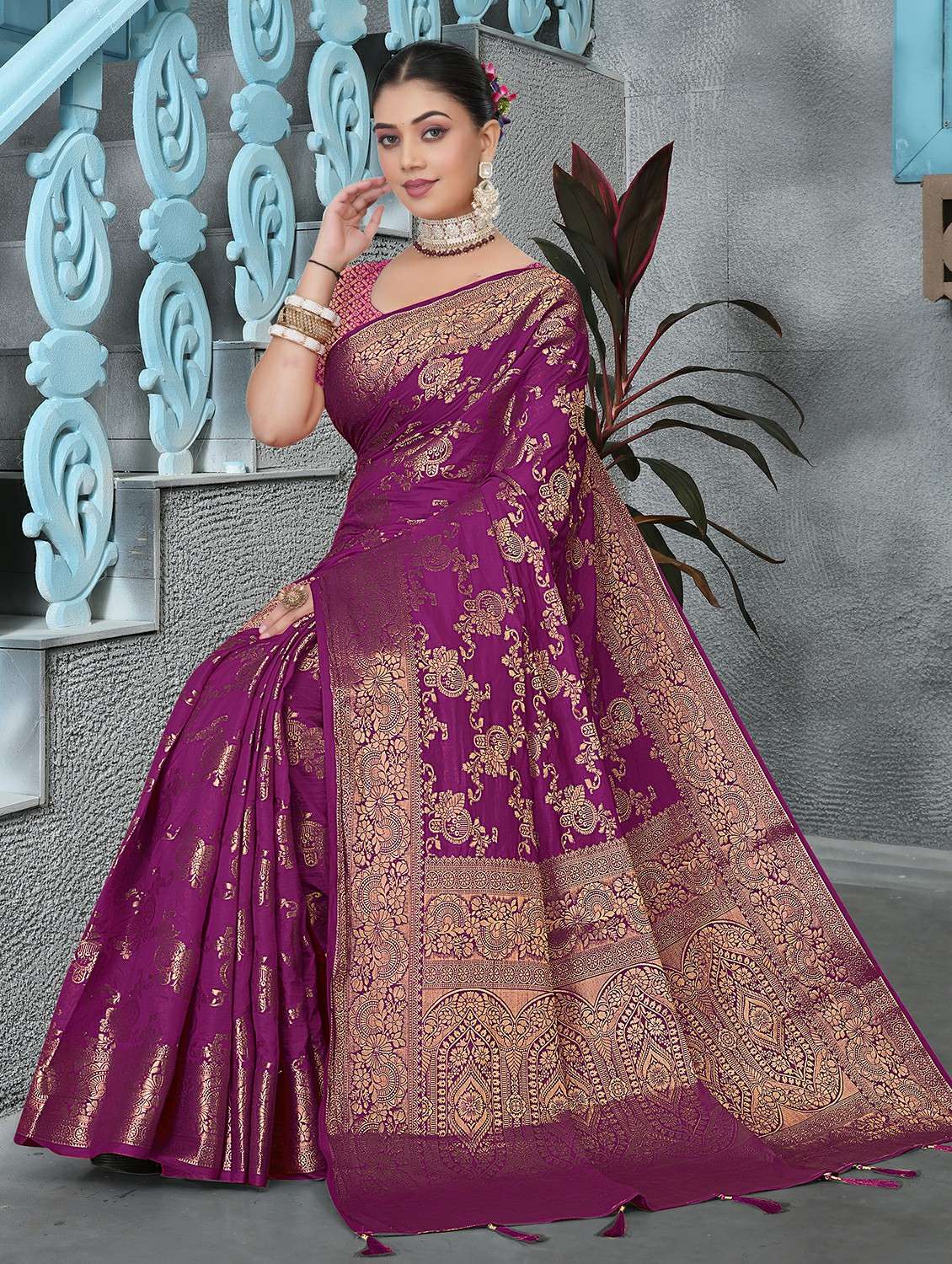 women self design banarasi saree with blouse - 22292577 -  Standard Image - 1