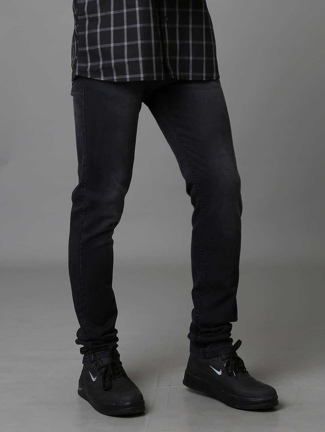 men washed mid rise full length jeans