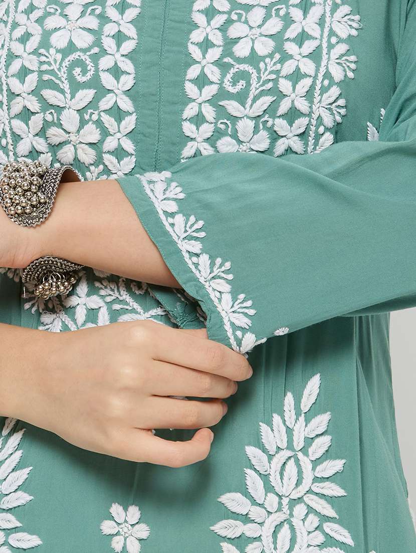 women solid with work long sleeve straight kurta - 22292687 -  Standard Image - 6