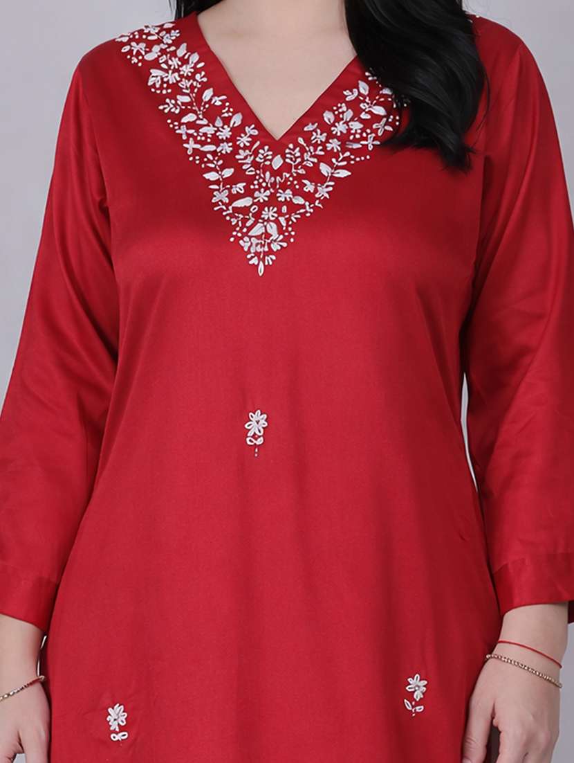women solid with work three quarter sleeve straight kurta - 22292701 -  Standard Image - 4