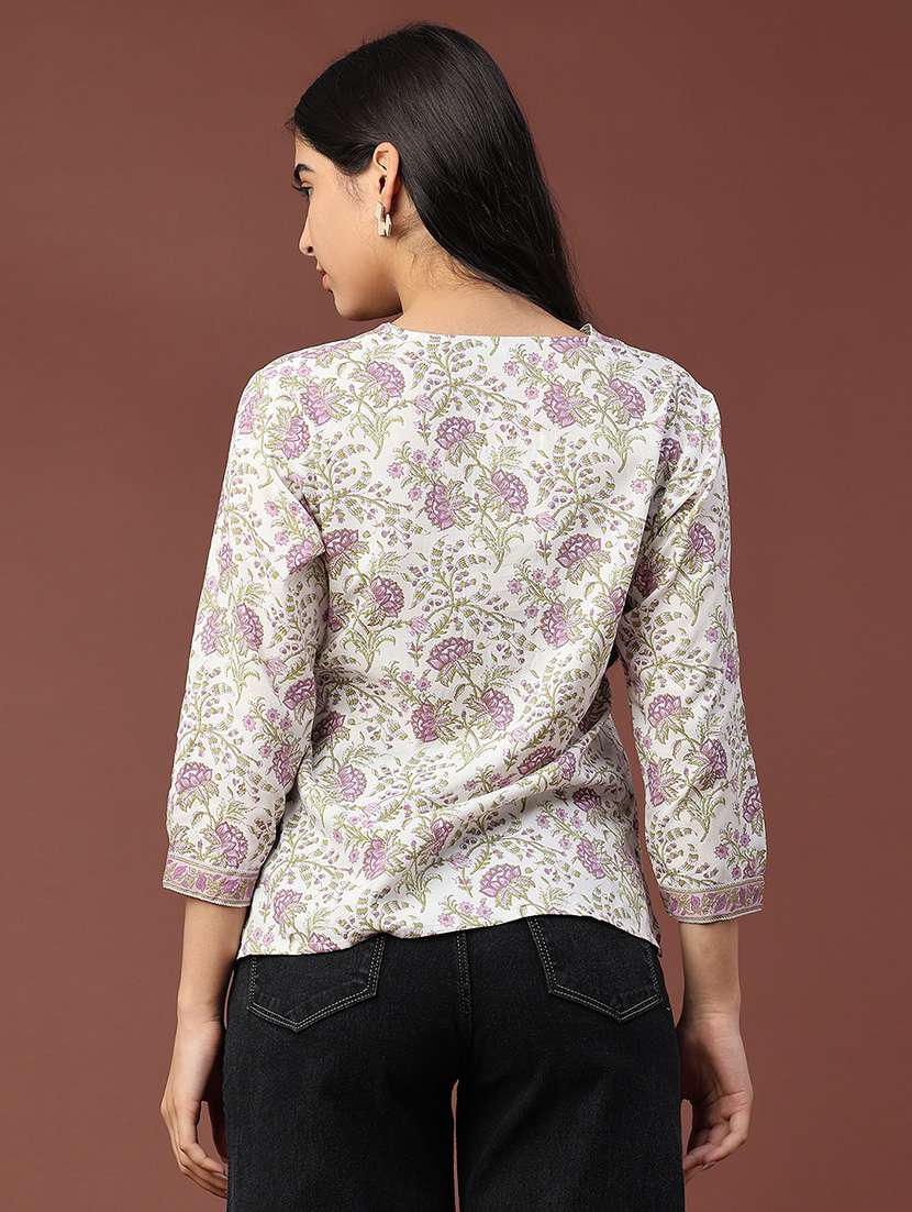 women floral printed three quarter sleeve straight kurti - 22293229 -  Standard Image - 4