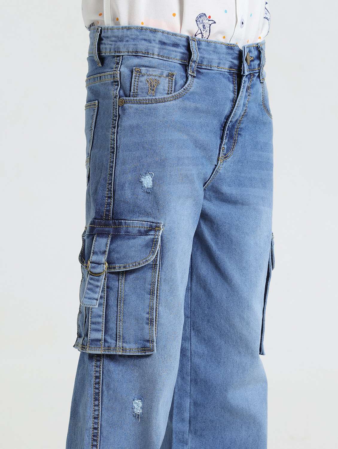 blue denim plain jean - 22293626 -  Standard Image - 4