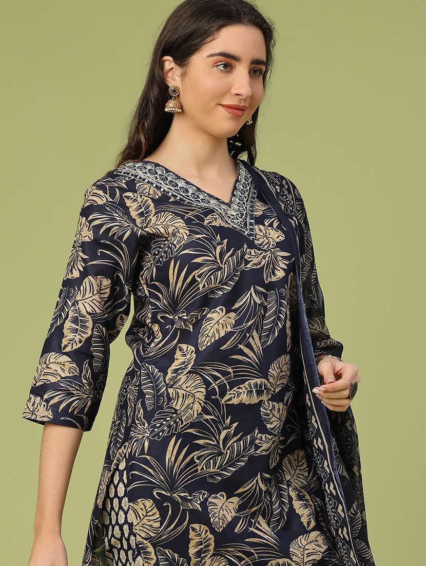 women printed three quarter sleeve kurta pant with dupatta set - 22294161 -  Standard Image - 1