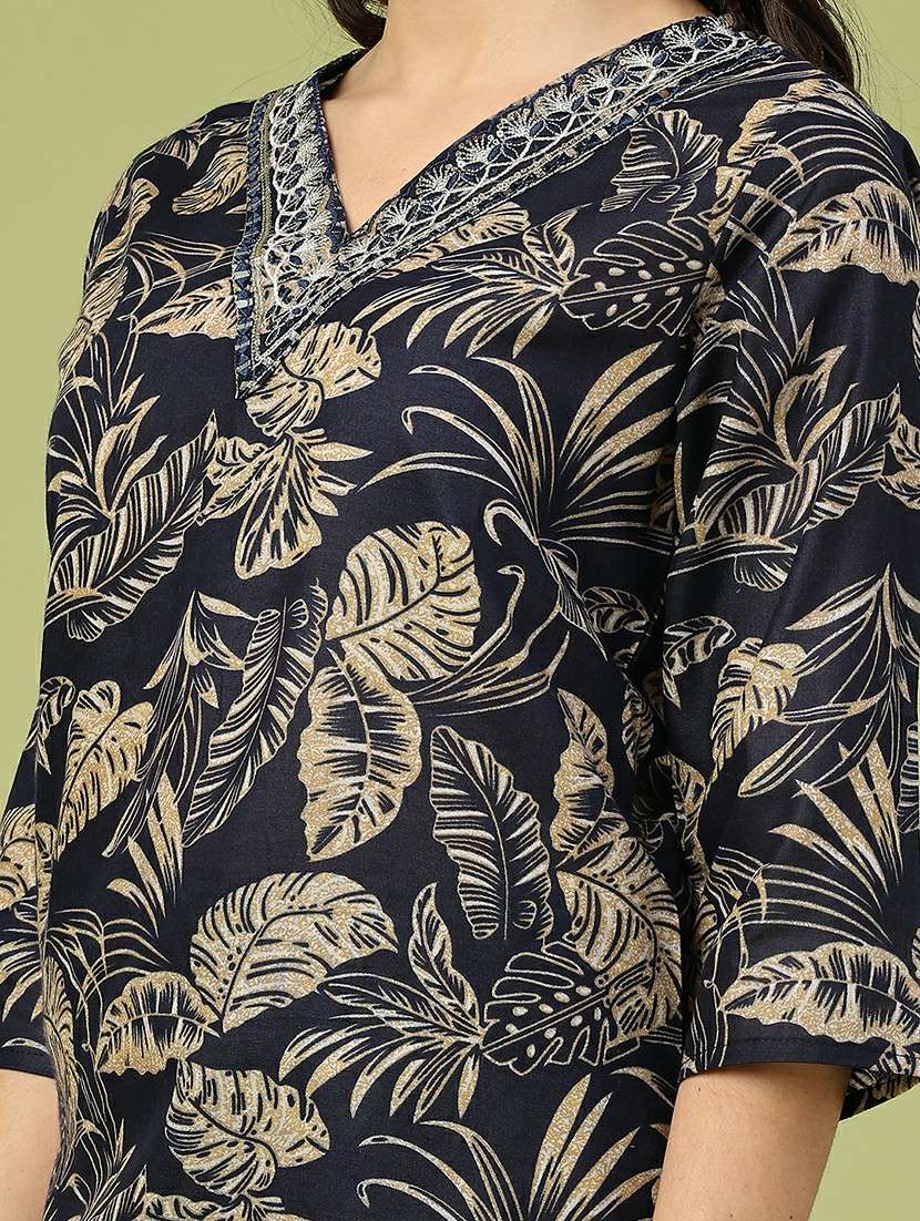 women printed three quarter sleeve kurta pant with dupatta set - 22294161 -  Standard Image - 4