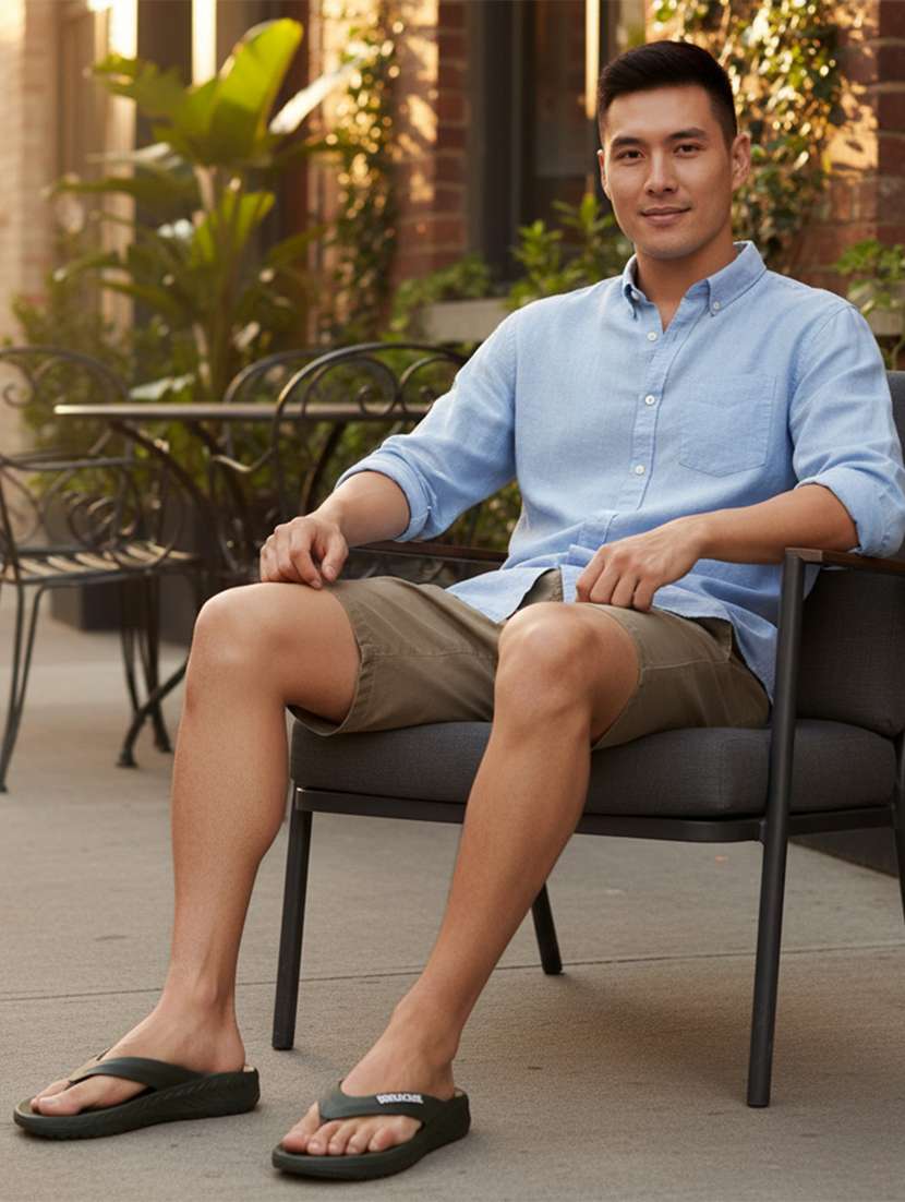 men solid toe seperator slipper - 22294293 -  Standard Image - 1