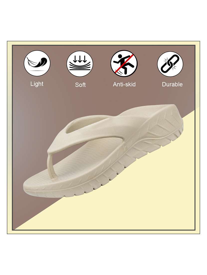 men solid toe seperator slipper - 22294294 -  Standard Image - 4