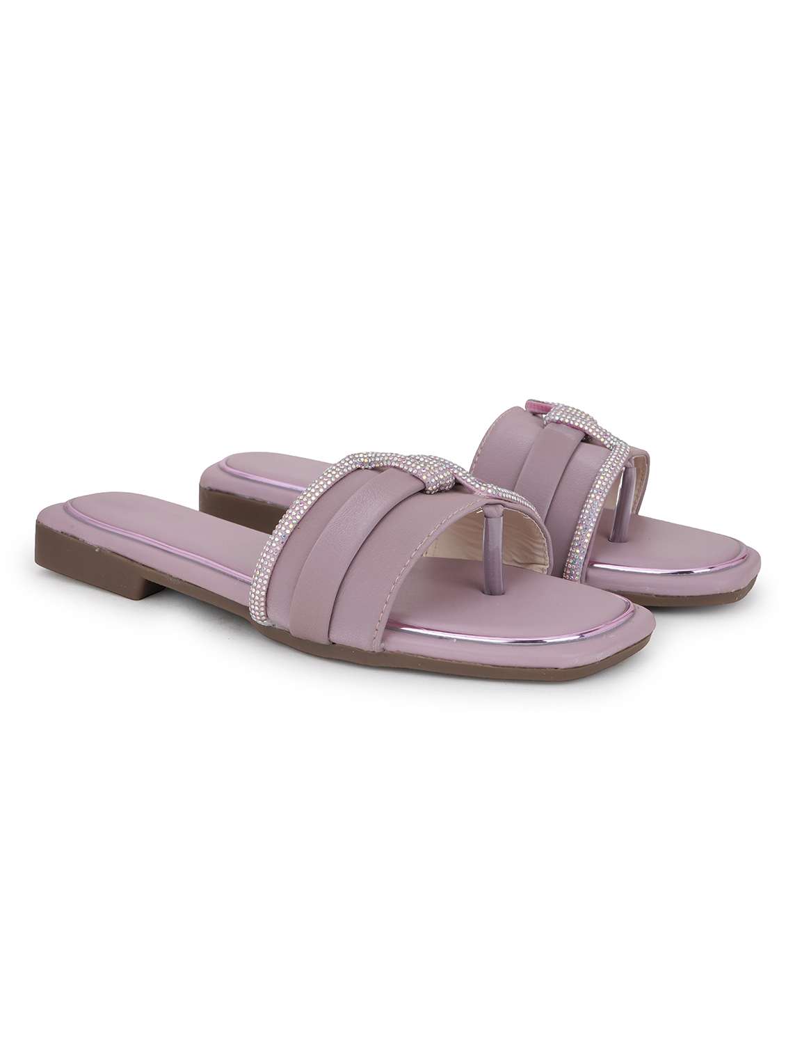 women slip on flat sandal
