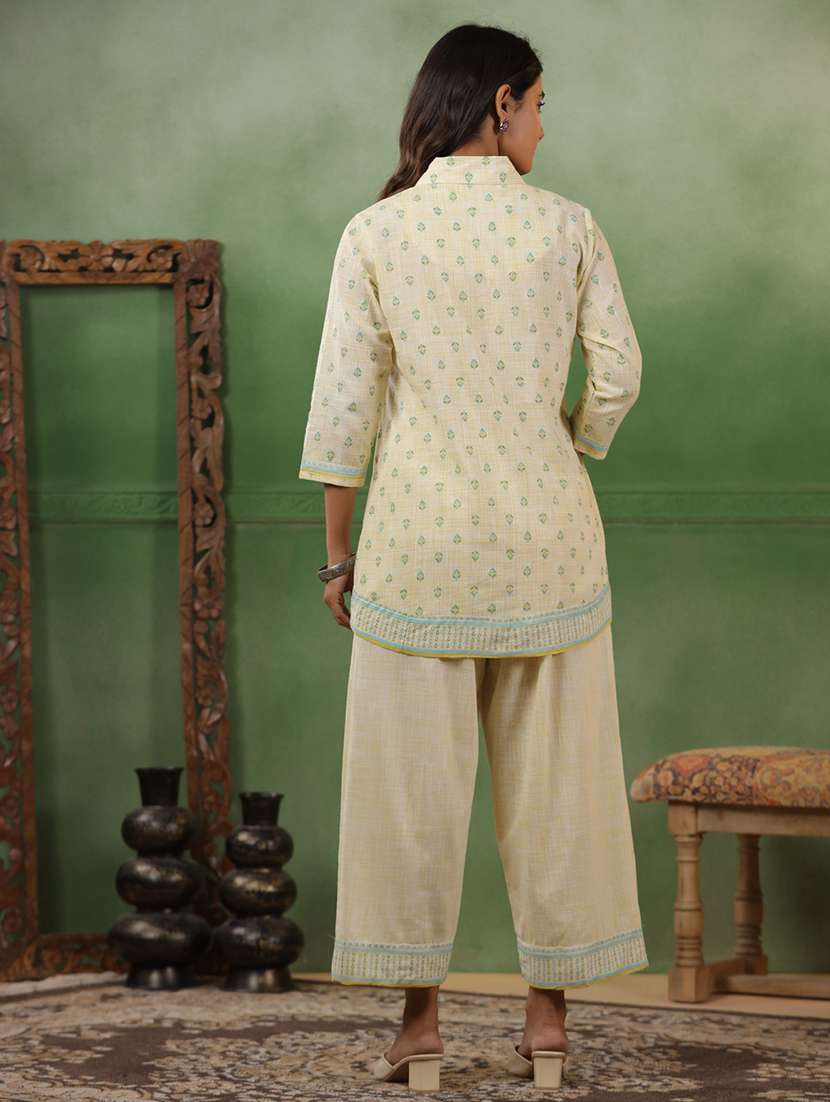 women printed three quarter sleeve ethnic co-ord set - 22294996 -  Standard Image - 4