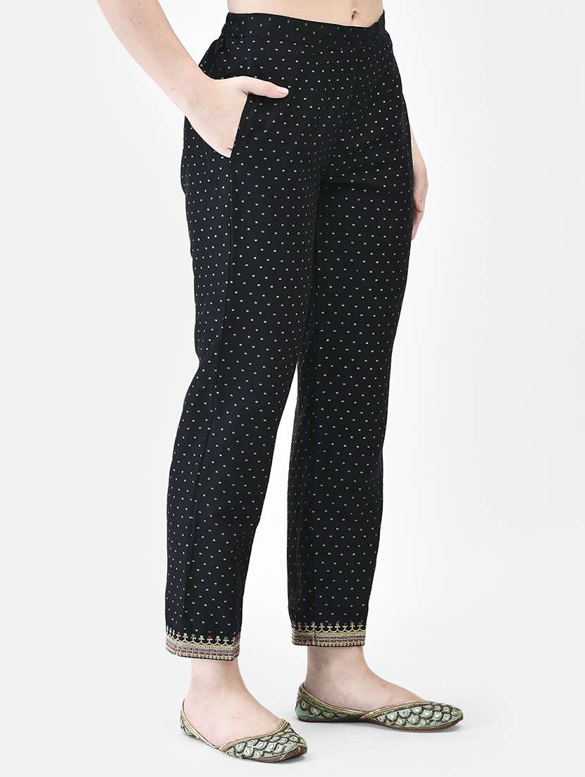 women printed three quarter sleeve kurta pant set - 22295007 -  Standard Image - 4