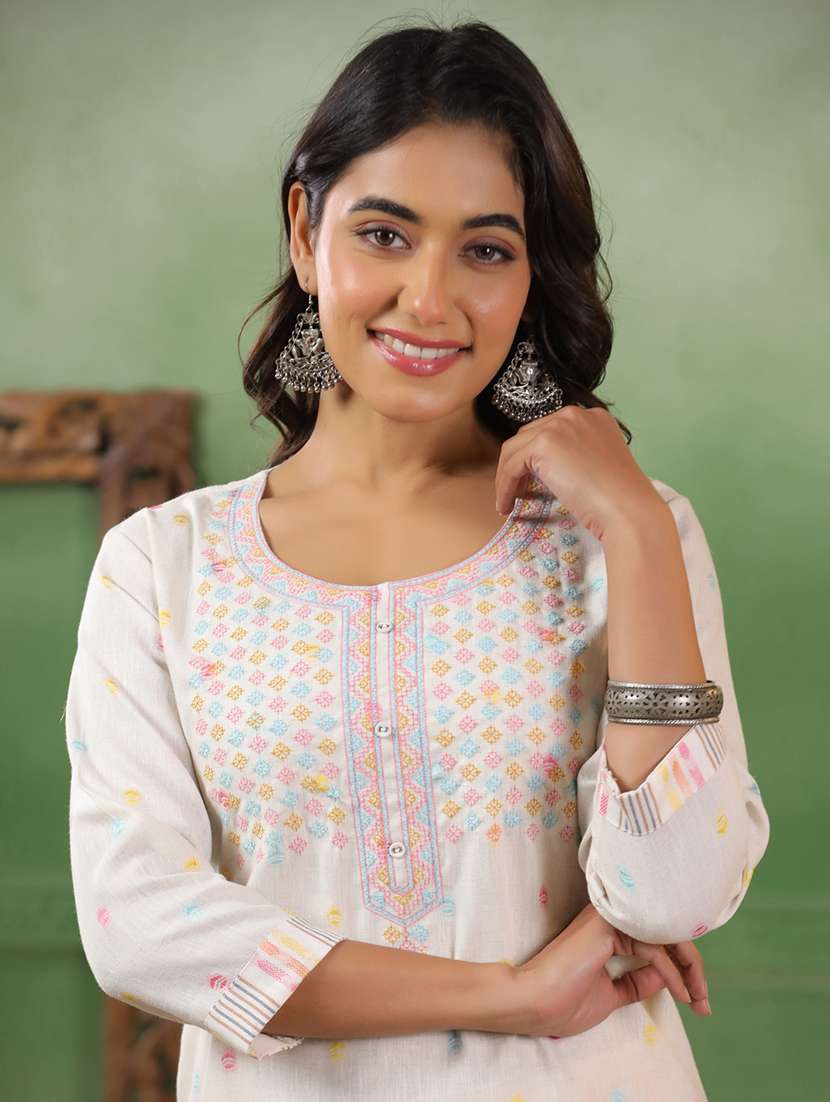 women self design three quarter sleeve kurta pant set - 22295010 -  Standard Image - 1