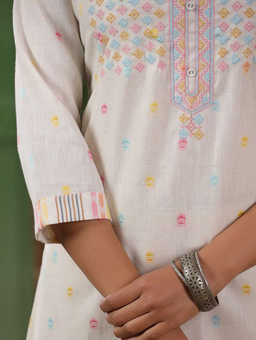 women self design three quarter sleeve kurta pant set - 22295010 -  Standard Image - 6