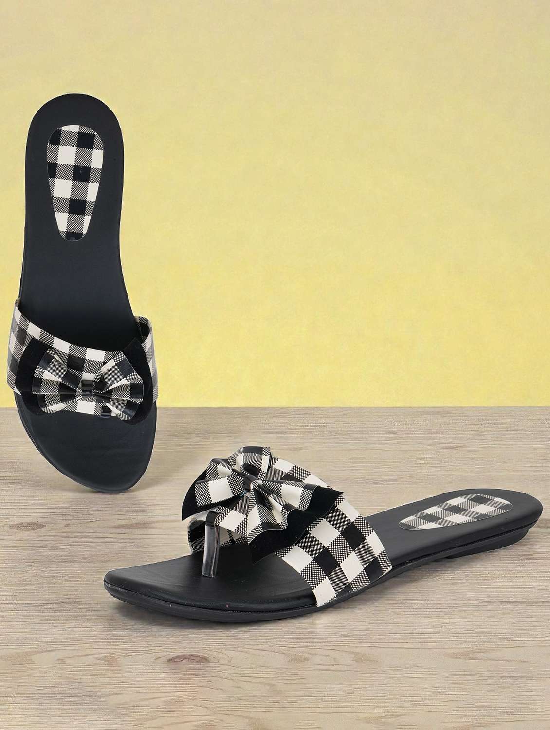 women checkered slip on flat sandal