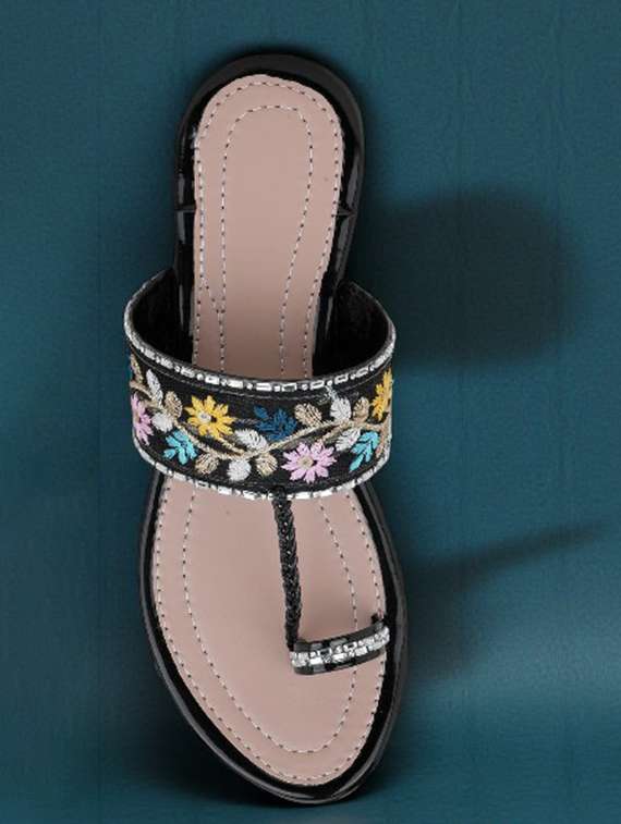 women embroidered one toe flat sandal - 22295054 -  Standard Image - 1