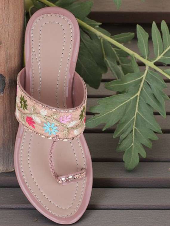 women embroidered one toe flat sandal - 22295055 -  Standard Image - 1