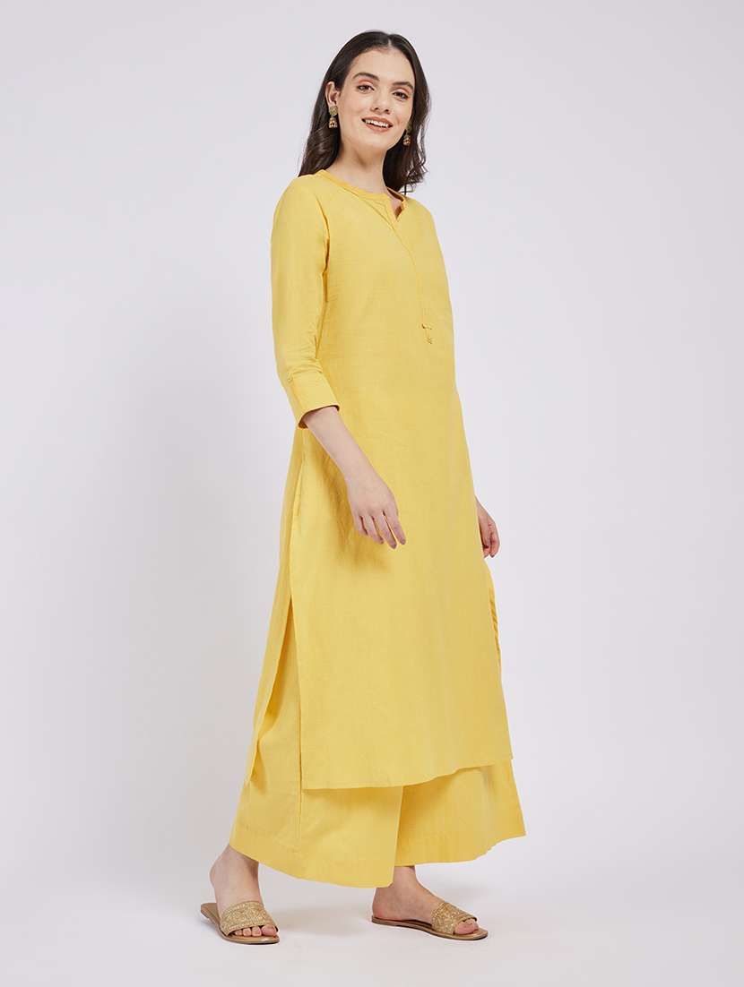 women solid three quarter sleeve straight kurta - 22295094 -  Standard Image - 1