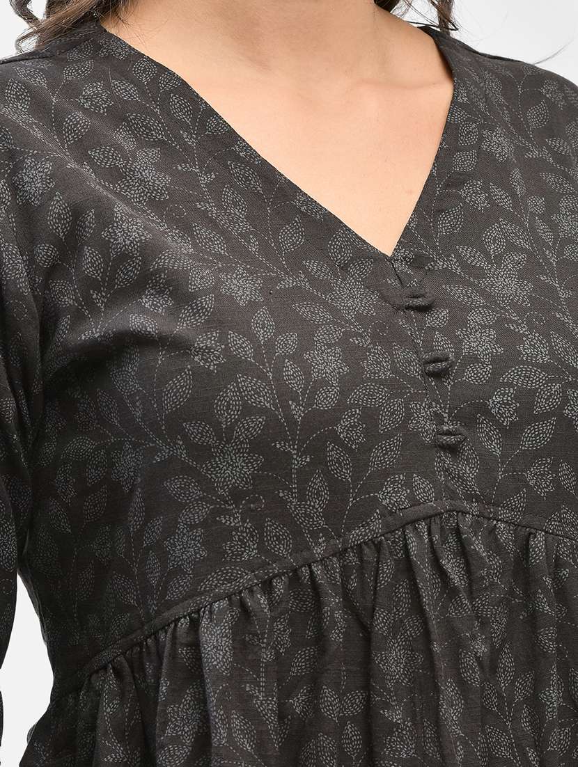 women printed three quarter sleeve a-line kurta - 22295121 -  Standard Image - 4