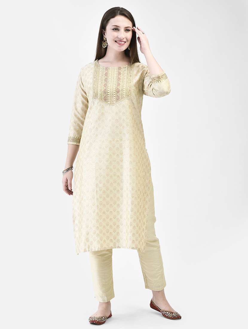women self design three quarter sleeve straight kurta
