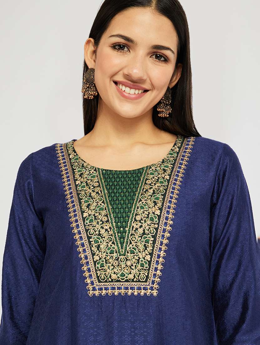 women self design three quarter sleeve a-line kurta - 22295139 -  Standard Image - 4