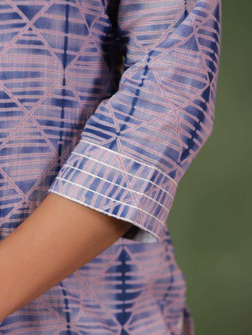 women printed three quarter sleeve straight kurta - 22295145 -  Standard Image - 4