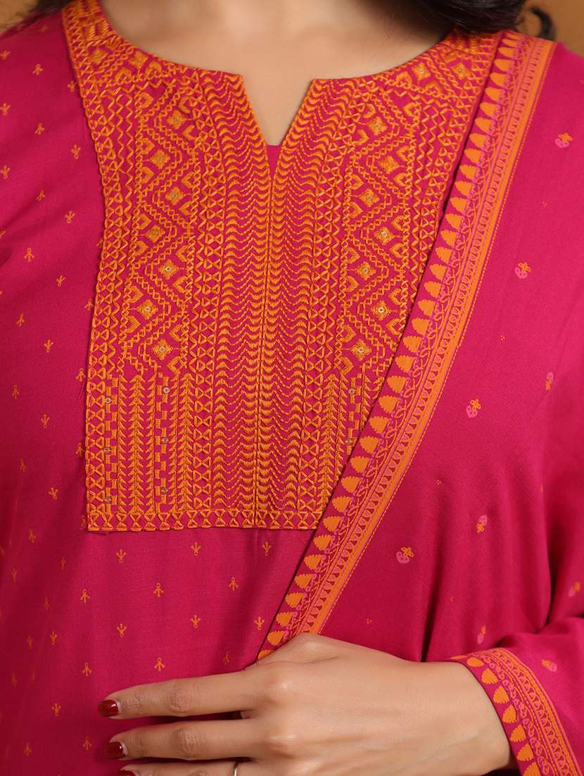 women printed three quarter sleeve straight kurta - 22295152 -  Standard Image - 4