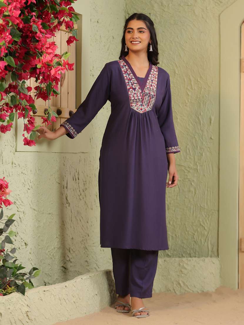 women solid with work three quarter sleeve a-line kurta - 22295162 -  Standard Image - 1