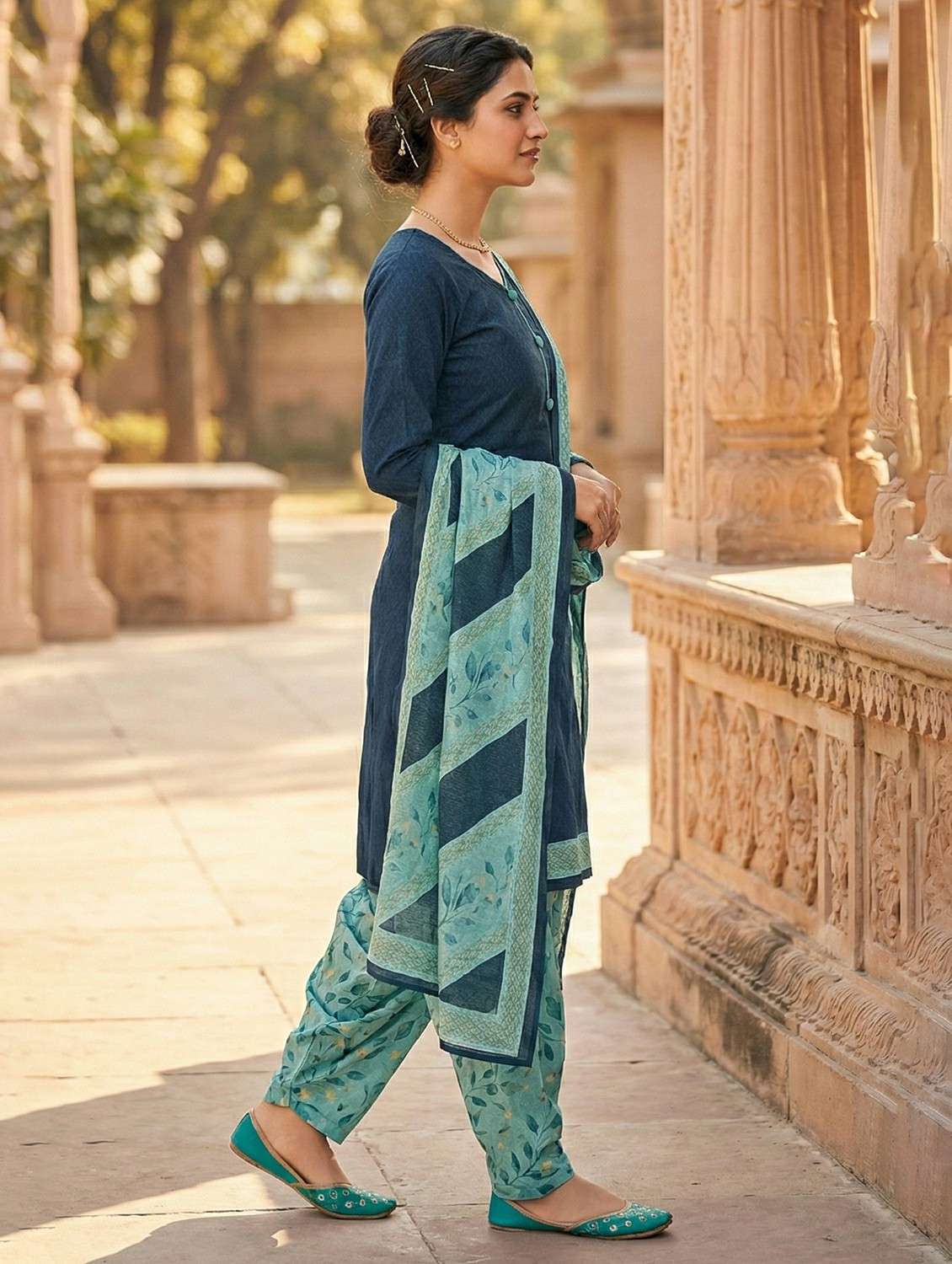 women printed three quarter sleeve kurta salwar with dupatta set - 22295168 -  Standard Image - 1