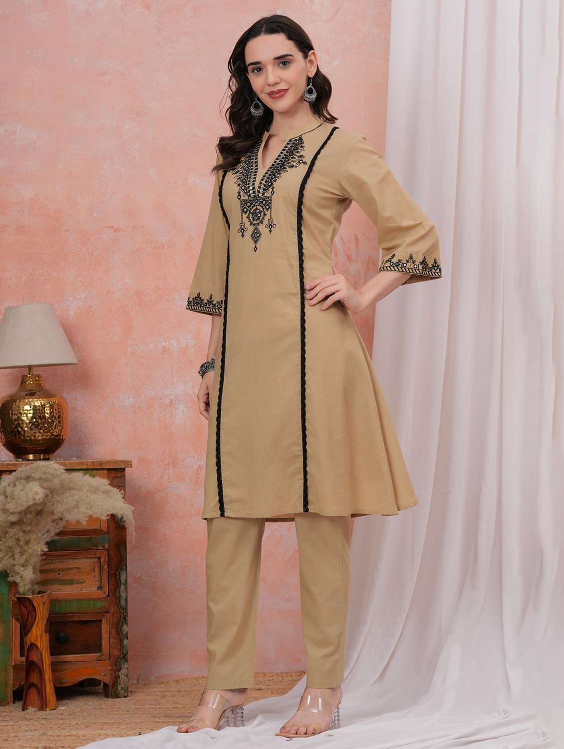 Women Solid With Work Three Quarter Sleeve Kurta Pant Set - 22295839 -  Standard Image - 1