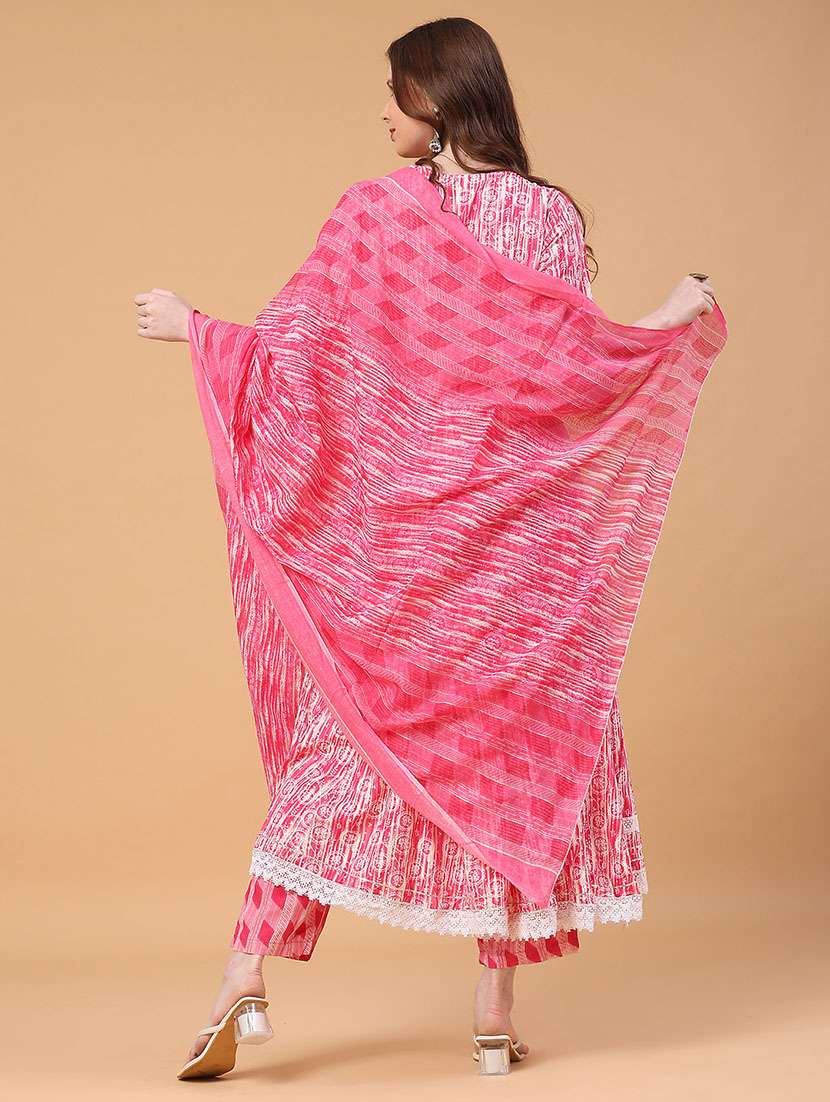 women printed three quarter sleeve kurta pant with dupatta set - 22296180 -  Standard Image - 4