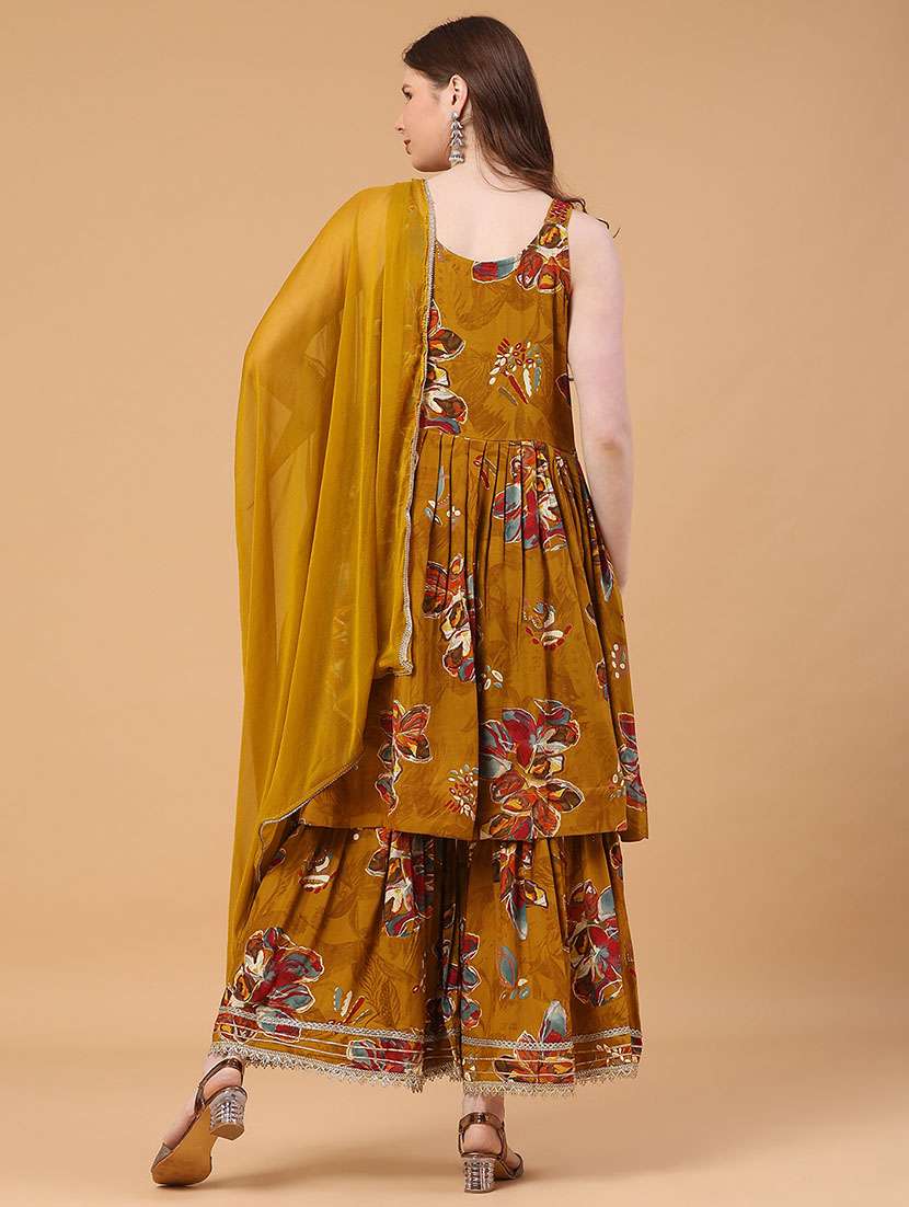 women floral sleeveless kurta sharara with dupatta set - 22296182 -  Standard Image - 4