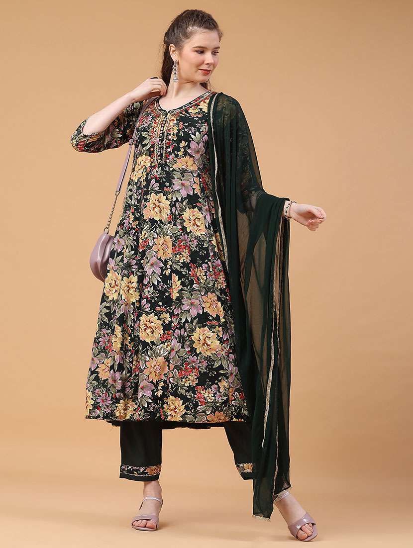 women floral three quarter sleeve kurta pant with dupatta set - 22296184 -  Standard Image - 1